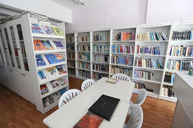 Hacı Ömer Sabancı Yurdu(ankara) — Etüt Salonu