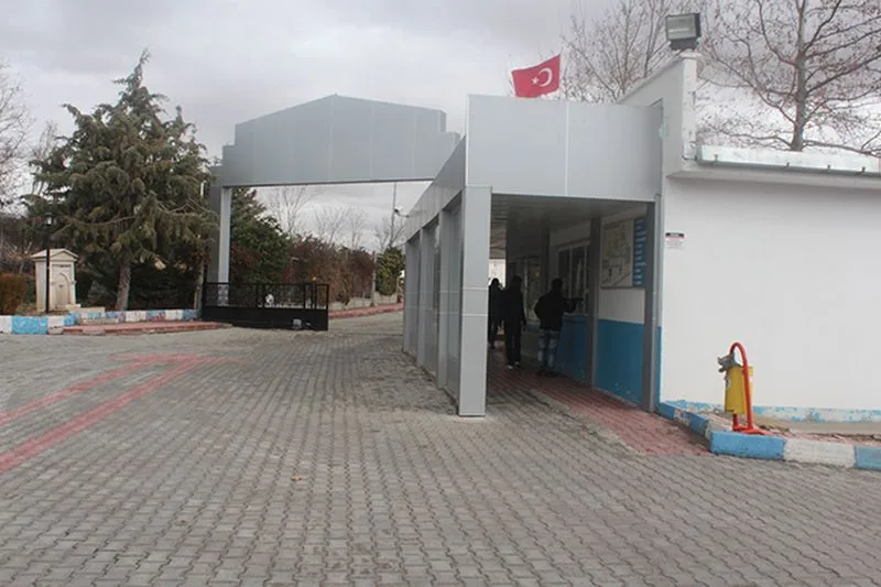 Alaaddin Yurdu — Yurt Dış Görünüm