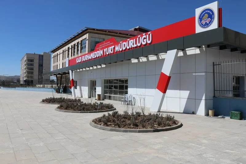 Kadı Burhaneddin Öğrenci Yurdu — fotoğraf
