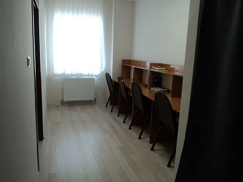 Aksaray Kız Yurdu — Etüt Salonu