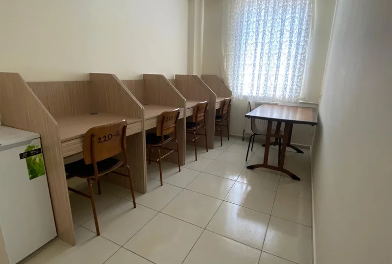 Hatuniye Öğrenci Yurdu — Etüt Salonu