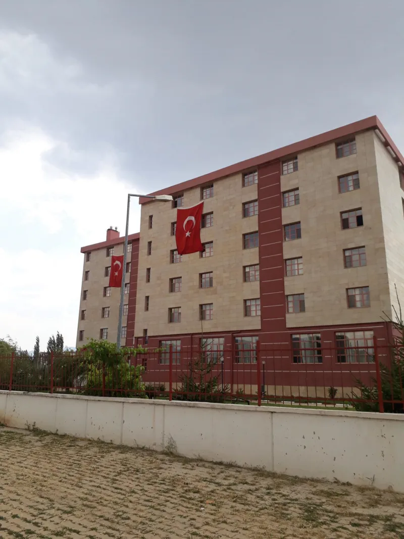 Dinar Öğrenci Yurdu — fotoğraf
