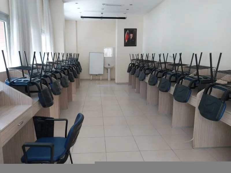 İbn-i Haldun Öğrenci Yurdu — Etüt Salonu
