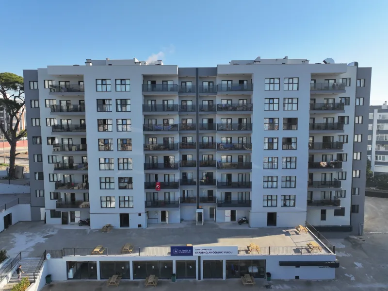 Karabağlar Öğrenci Yurdu — Yurt Dış Görünüm