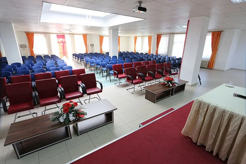 Safahat Öğrenci Yurdu — Etüt Salonu