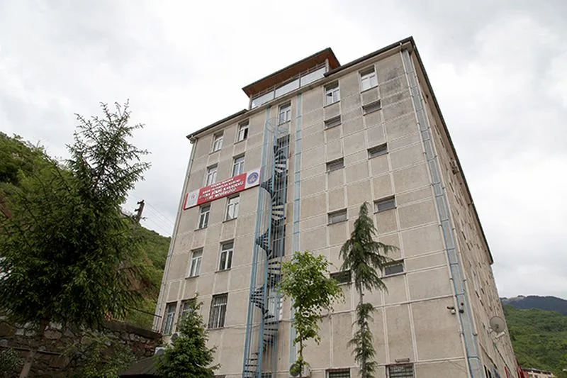 Maçka-şükrü Karadeniz Öğrenci Yurdu — fotoğraf