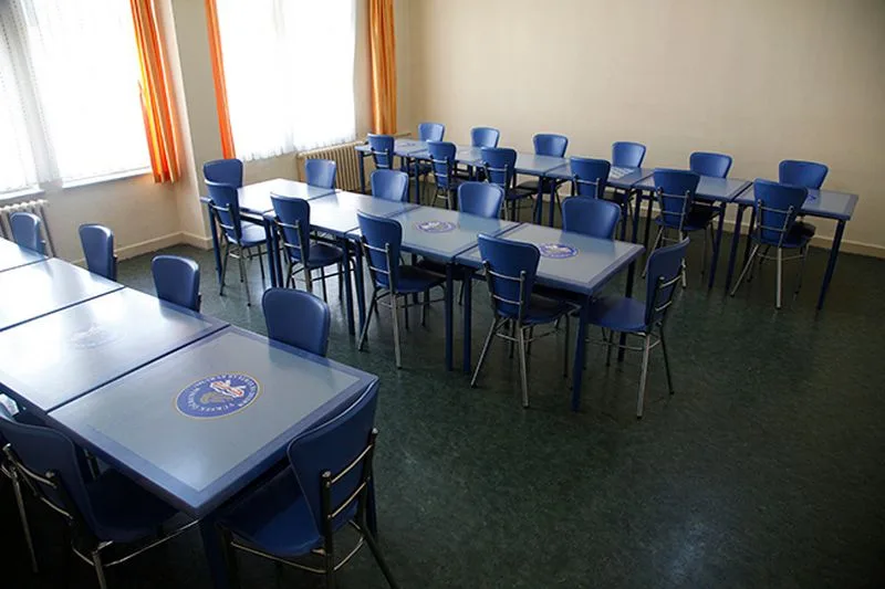 Devrek Sos.yar.day.vak. Ögrenci Yurdu — Etüt Salonu