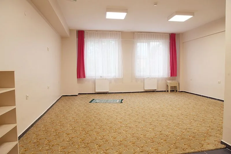 Katip Çelebi Öğrenci Yurdu — Etüt Salonu