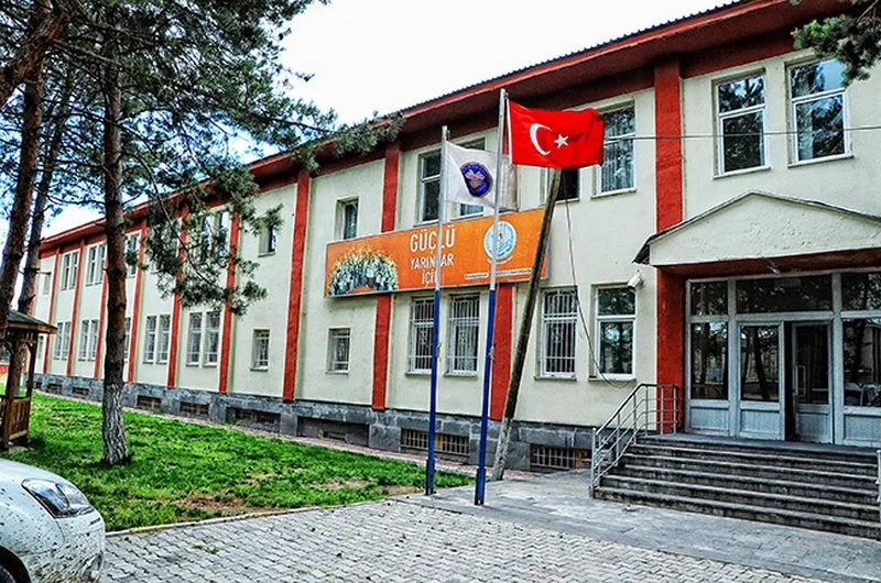 Erciş Yurdu — Yurt Dış Görünüm